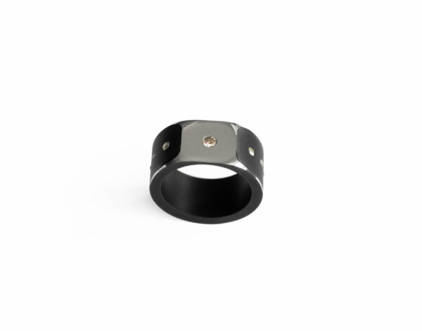 Studio C - Bague H noire 1 pan 7 diamants 4