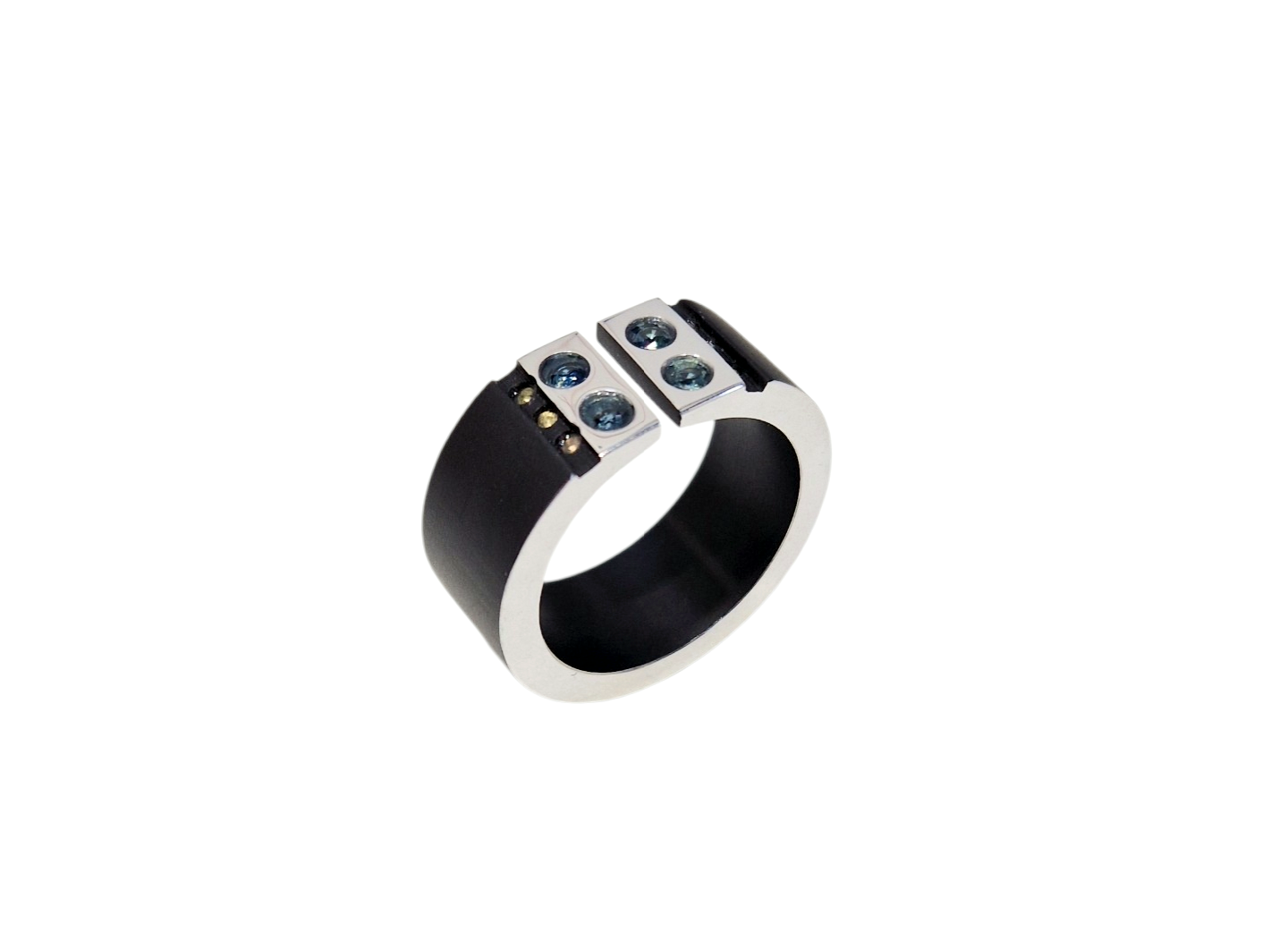 Studio C bague H noire saphirs