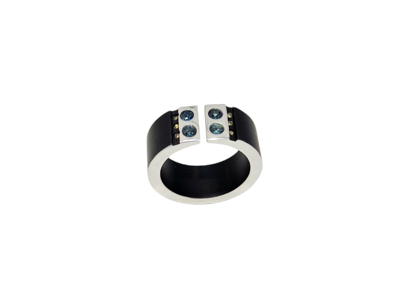 Studio C bague H noire saphirs