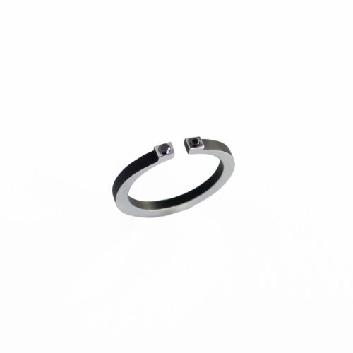 Studio C - Bague H torque noire diamant 1